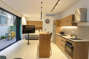 Luxury Garden Studio Apartment 2